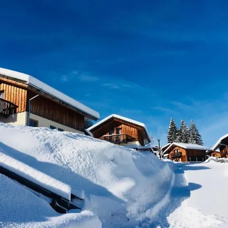 Alpendorf Dachstein West By Alps אנברג אים לאמרטל