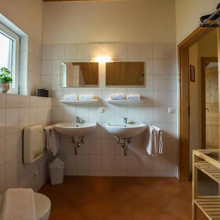 Alpendorf Dachstein West By Alps בית נופש