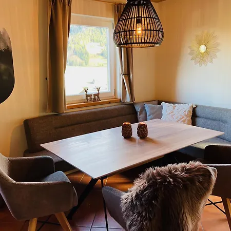 Alpendorf Dachstein West By Alps