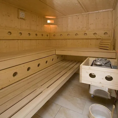 Alpendorf Dachstein West By Alps *