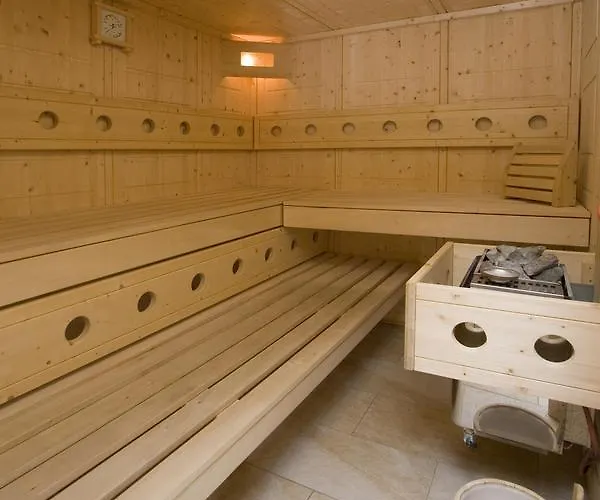 Alpendorf Dachstein West By Alps *